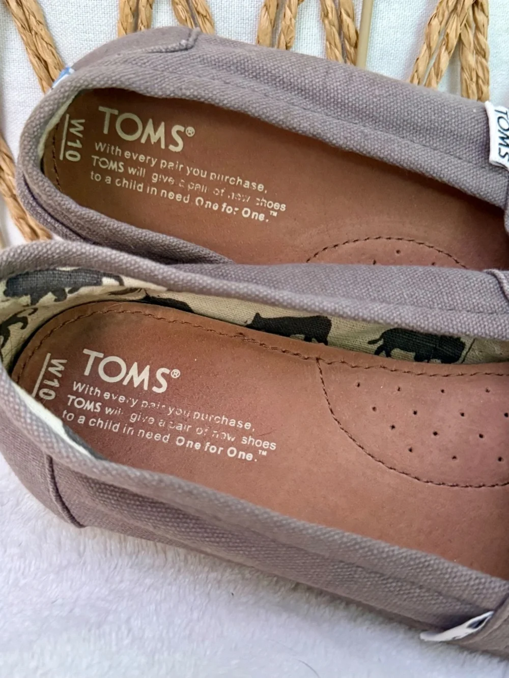 Women’s Toms gray classic shoe size 10